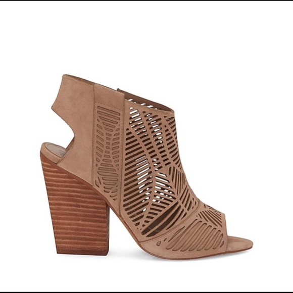 Vince Camuto Tan Heeled Kimora Sandals size 8 - Picture 2 of 4